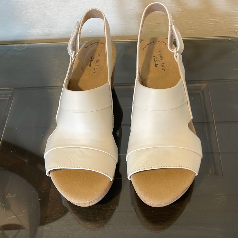 NIB Clarks Annadel Ivory Wedge Slingback 8.5